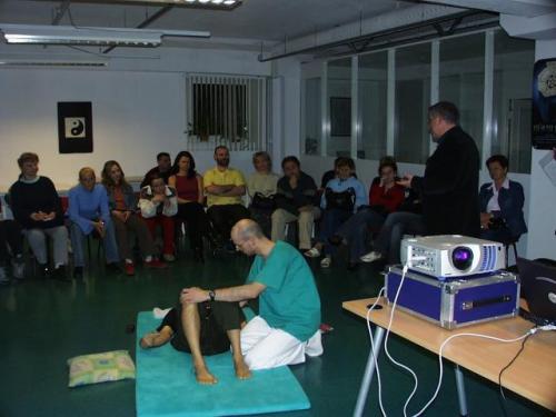 Prezentacja w Szkole Masażu "Daring", Warszawa 2005 (Z.Szymański, M.Dłuski)